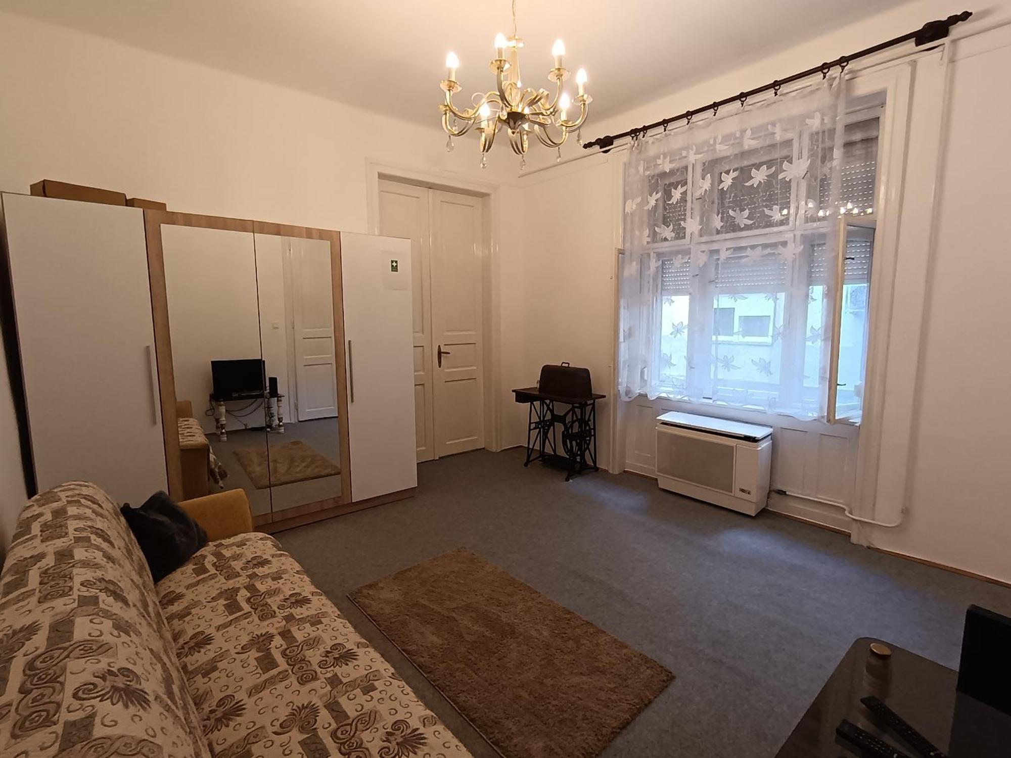 Rom Apartman Budapest Bagian luar foto