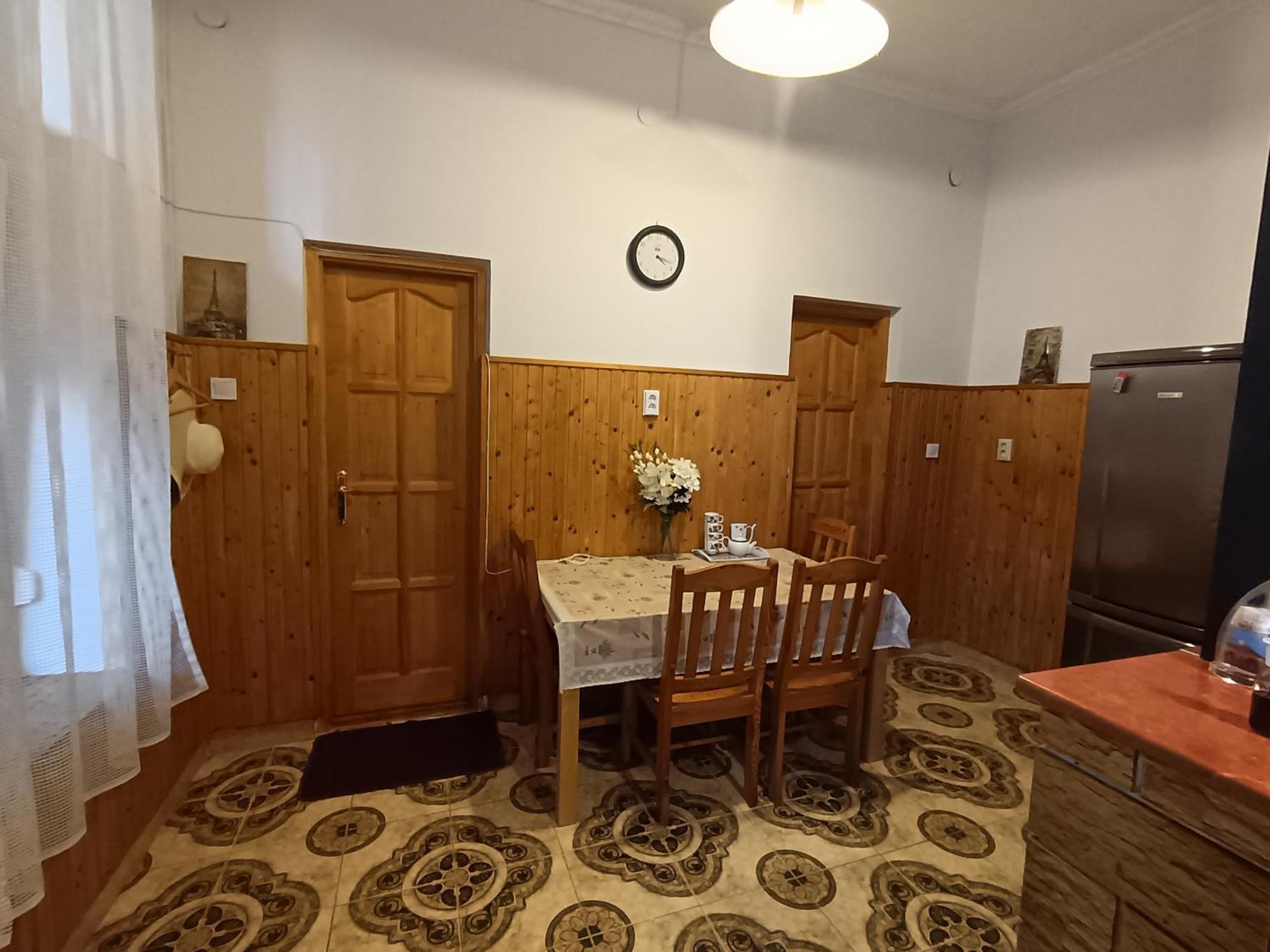 Rom Apartman Budapest Bagian luar foto